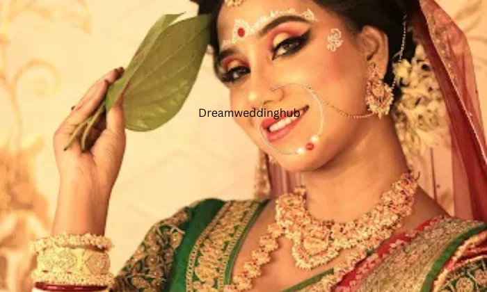 Maroon International Unisex Salon